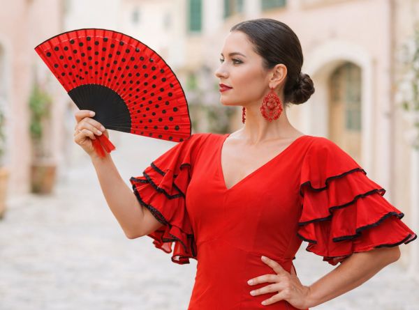 Flamenco dancer s červeným vějířem - malá